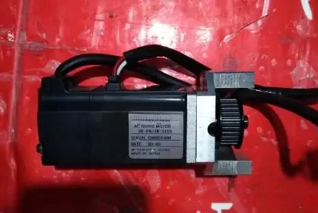 HC-PQ13K-S101     SERVO MOTOR ,  In good working condition, free shipping   a