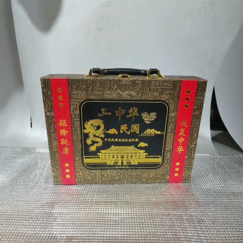 New Handicraft Product in Stock: Emperor Commemorative Medals, 30-Piece Collector's Edition, Gold-Plated, Business Use