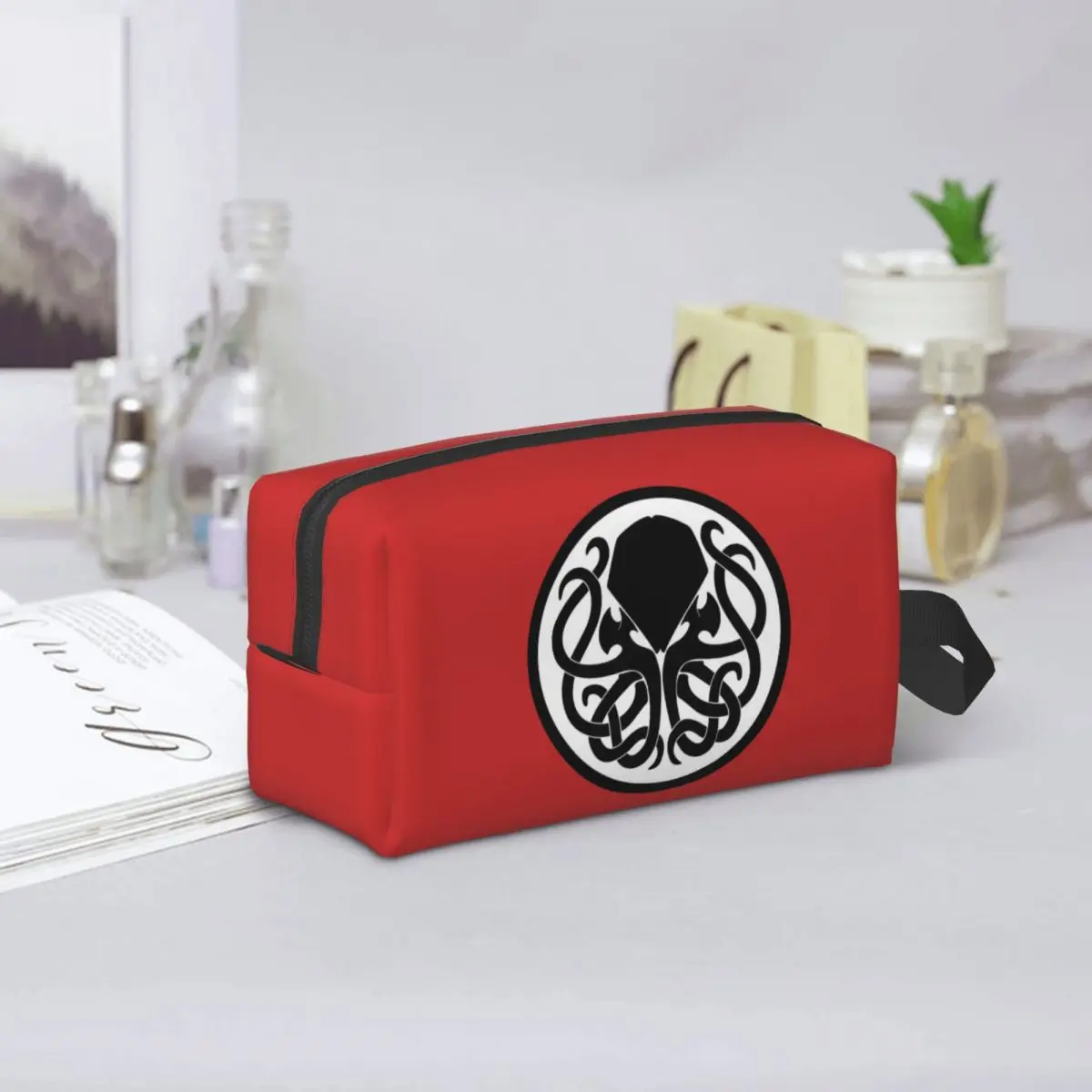 Cthulhu Monster Fantasy Ar Makeup Bag Cosmetic Organizer Storage Dopp Kit Toiletry Cosmetic Bag Women Beauty Travel Pencil Case