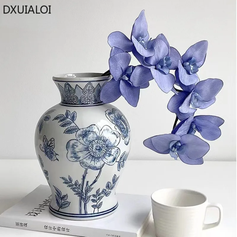 

Jingdezhen ceramic vase Blue and white porcelain vase Hydroponic flower apparatus Home decoration accessories Desktop ornaments