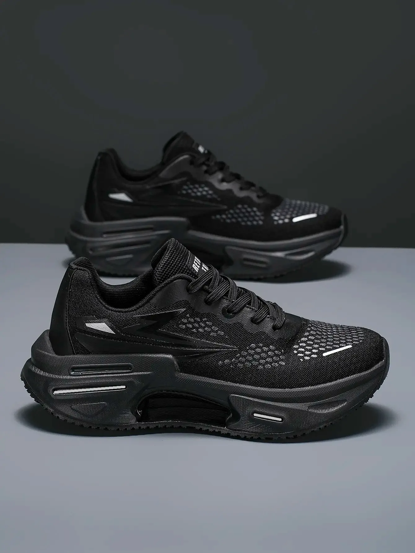 

2025 New Men's Running Shoes Cushioning Carbon Plate Racing Marathon Athletic Shoes Comfortable Non-slip Sports Tennis Shoes