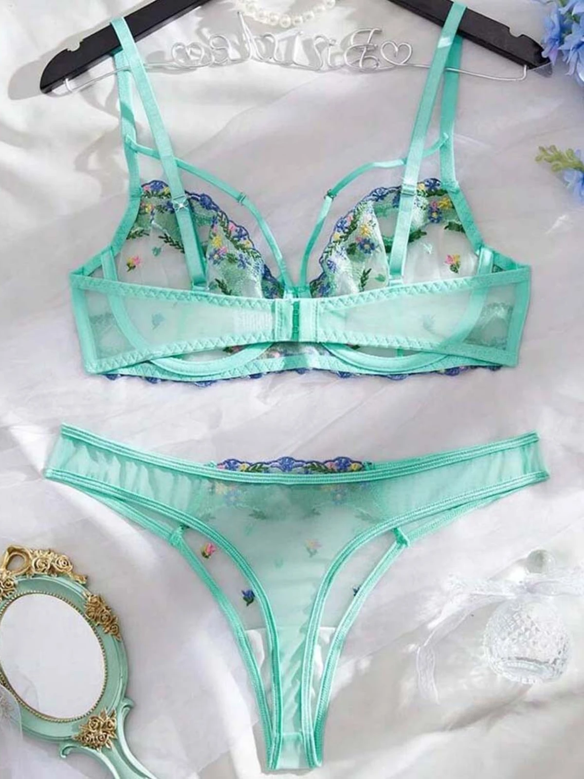 SsTss Vrouwen Sexy Transparante Mesh Bloemen Borduren Lingerie Set 2025 Nieuwe Dunne Ademende Comfortabele Bh en Panty 2 Peces Sets