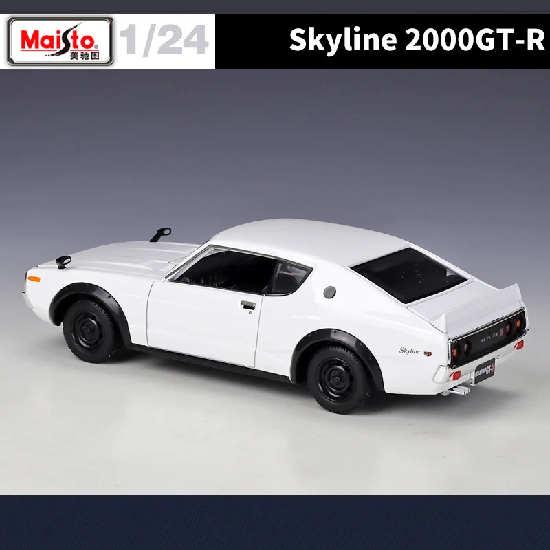 Maisto 1:24 1973 Nissan Skyline 2000 GT-R Alloy Sports Car Model Diecasts Metal Toy Racing Car Model Simulation Childrens Gifts