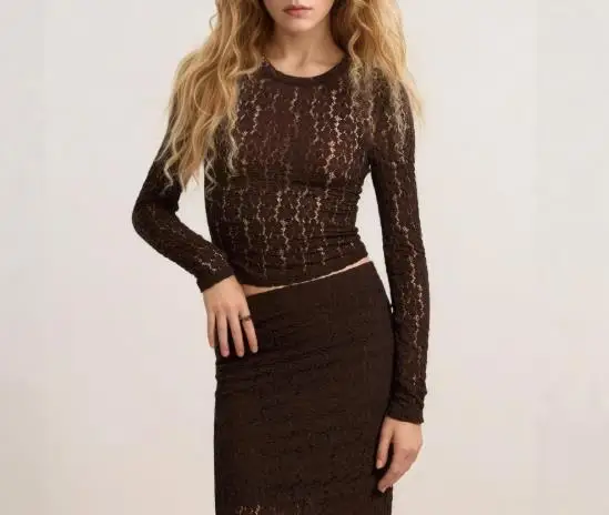 

Top Women 2026 Spring Autumn New Solid Color Slim Fit Lace Long Sleeves Round Neck Mesh Hollow Versatile Casual Basic Shirt