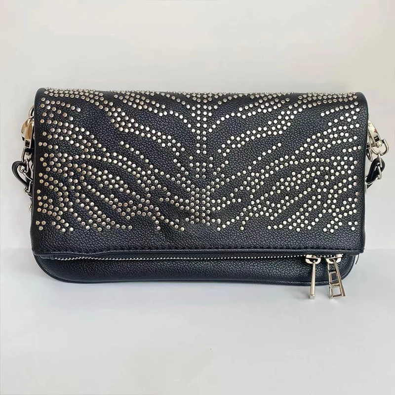 2025 New Women Chain Crossbody Bag Lightweight Design Lady Shoulder Purse Large Capacity Classic Black Envelope Bag