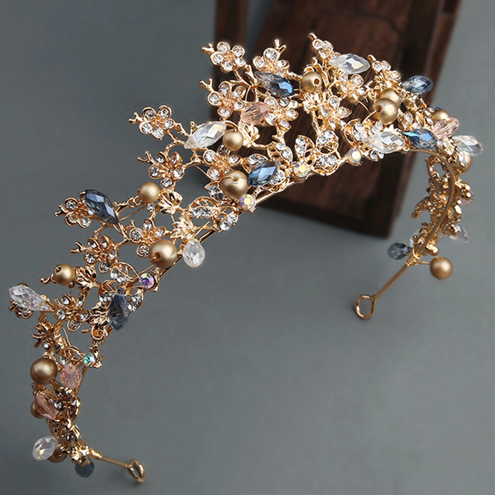 Tiaras e coroas de casamento feitas à mão, cor dourada, liga, designs de flores, tiaras barrocas, strass brilhantes, joias de cabelo