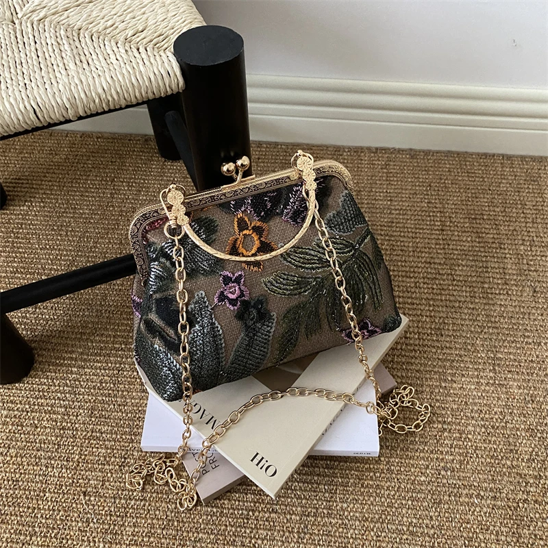 French Fairy Purple Flower Sequins Mesh Handbag Romantic Embroidery Kiss Lock Mini Bag Gold Chain Shoulder Bag Evening Clutch