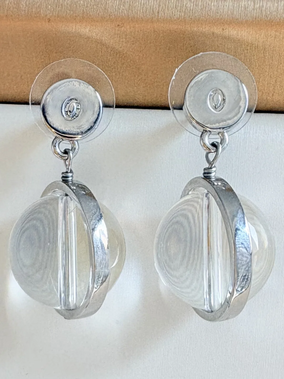 elegantes-pendientes-de-aro-redondos-con-letras-blancas-joyeria-de-moda-para-mujer-pendientes-colgantes-de-aleacion-platead