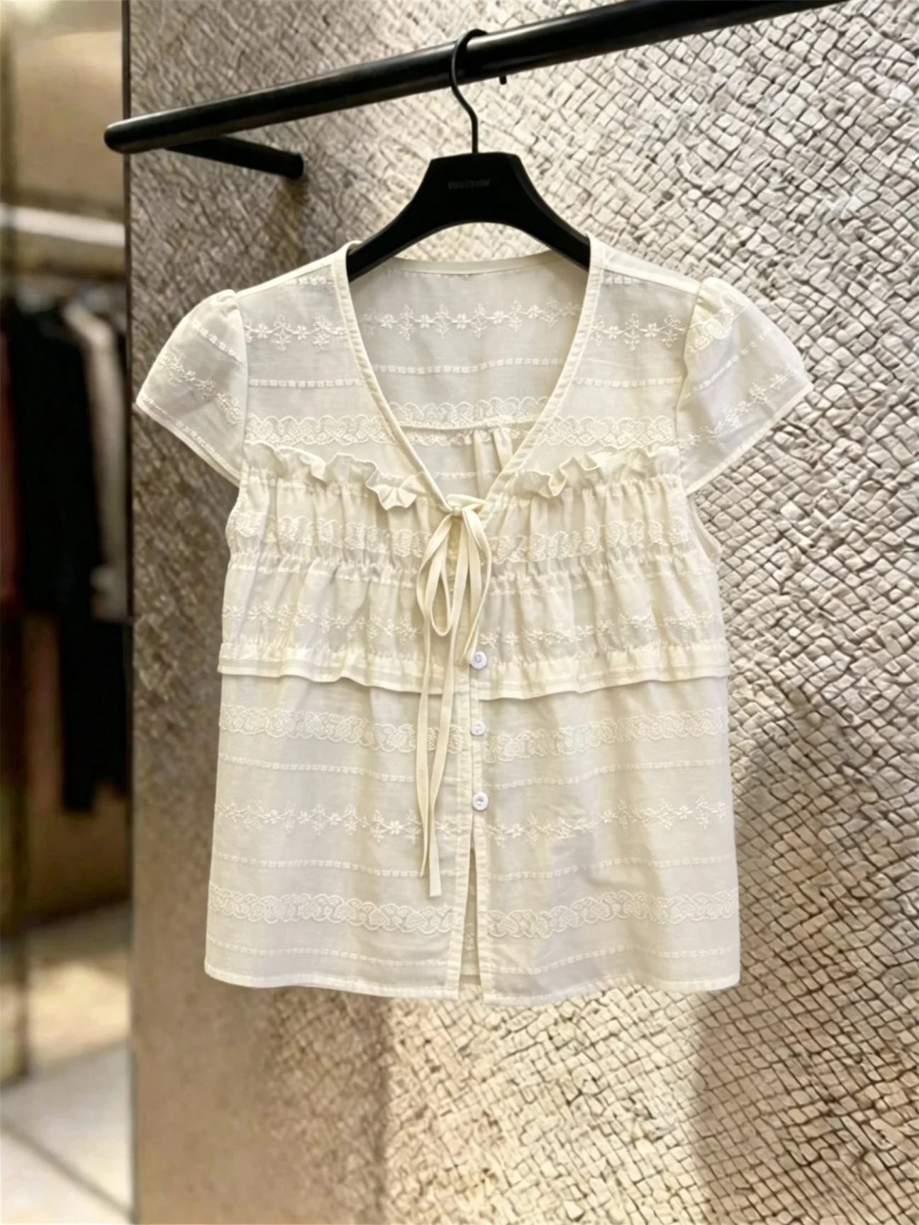 

Premium V-neck Bubble Sleeve Embroidered Shirt Women's Loose Summer Fashion Top Soft Silk Cotton Short Sleeve Citywalk Shirt