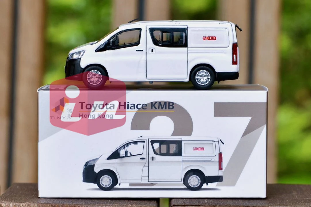 Tiny 1:64 Hiace KMB Hong Kong Diecast Model Car Collection Limited Edition Hobby Toys