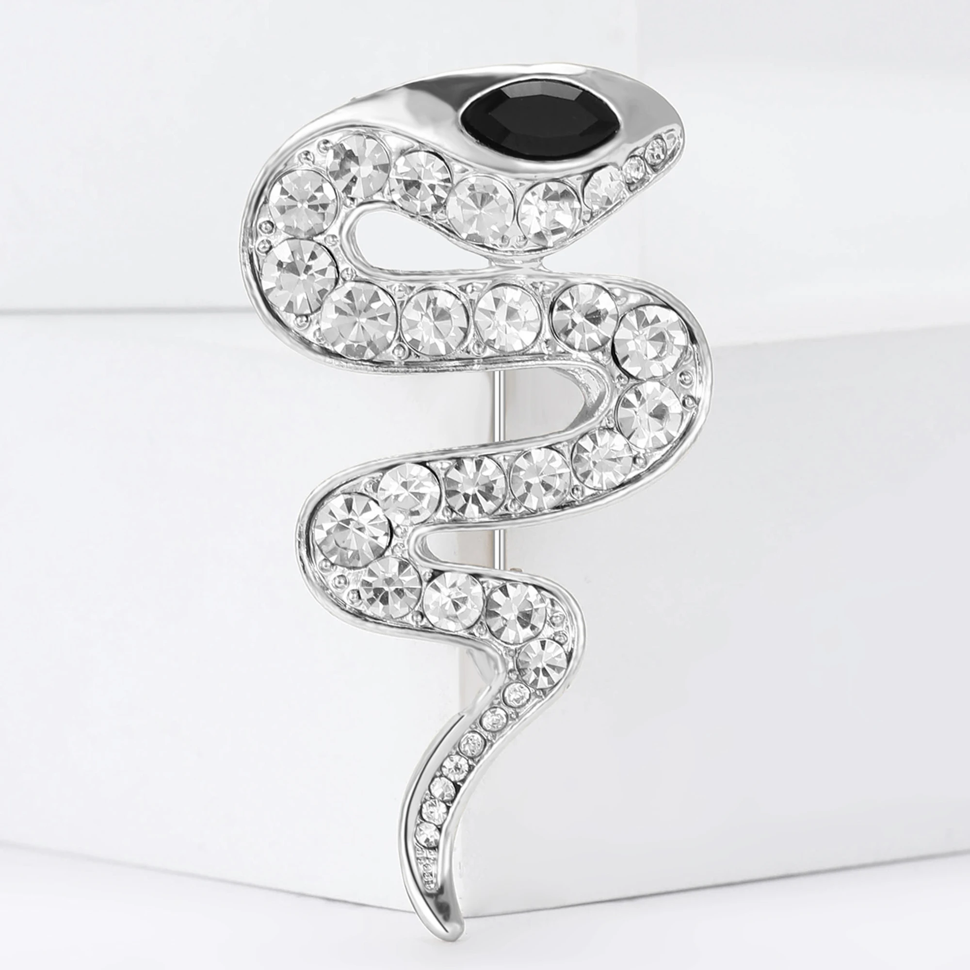 Fine Rhinestone One-eyed Snake Brooches for Women Unisex Animal Pins 3-color Available Banquet Party Accessories Gifts