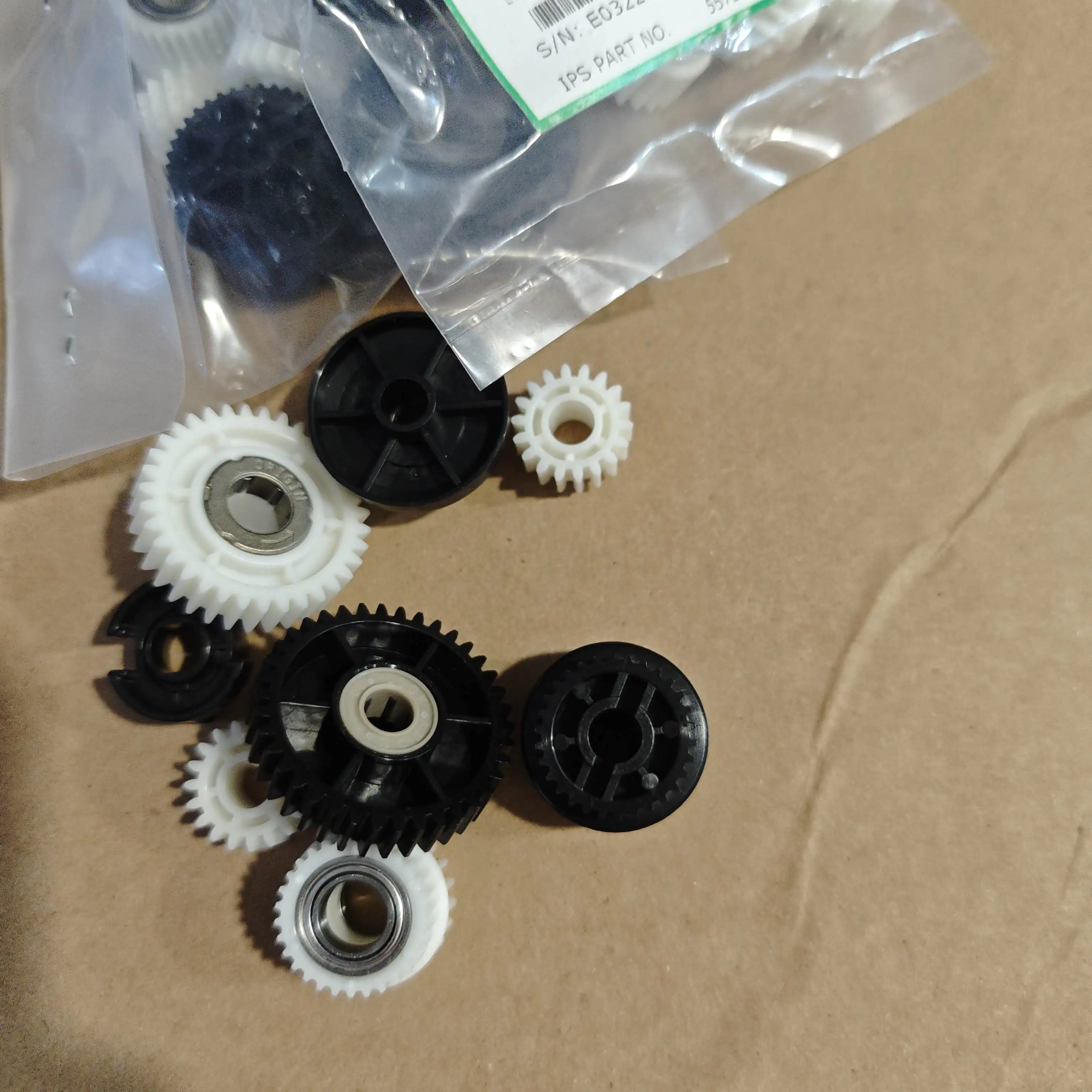 

AB011466 AB011470 AB017690 D1316663 D1316664 D1316666 Шестерня подачи бумаги для Ricoh Aficio MP 6002 7502 9002 MP6002 MP7502 MP9002