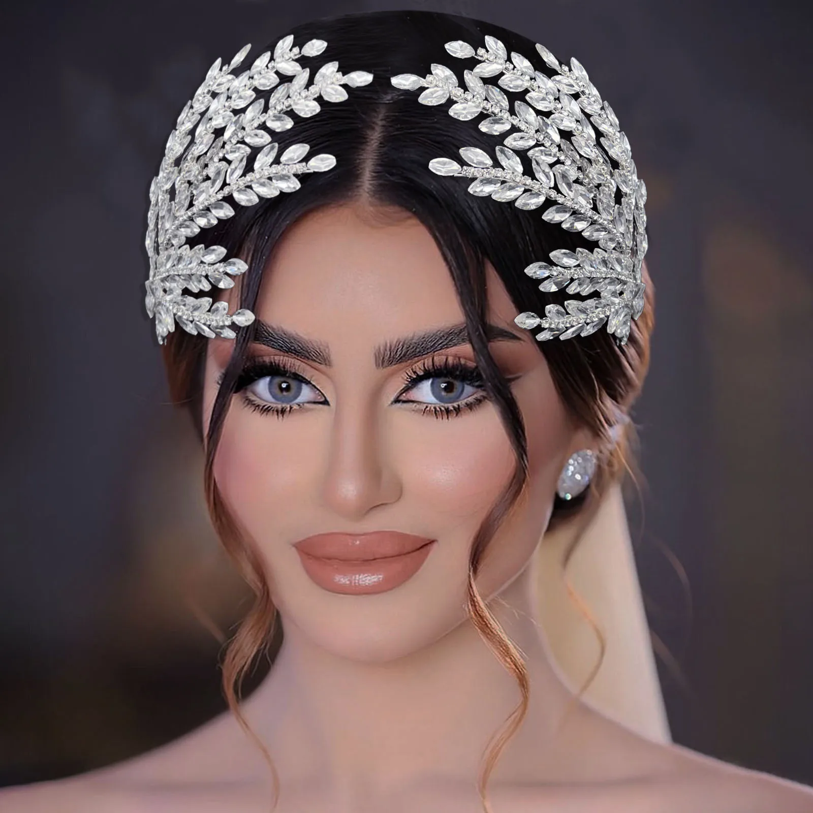 

DZ139 Luxury Crystal Wedding Hair Combs Romantic Beautiful Bridal Clips Tiara Ballroom Jewelry Set Party Hair Pins Gift