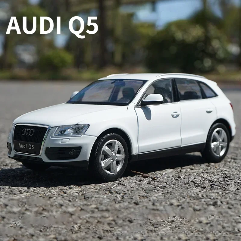 

WELLY 1:24 Audi Q5 SUV sports car simulation alloy car model crafts decoration Boy Toy Children Collection Gift B194
