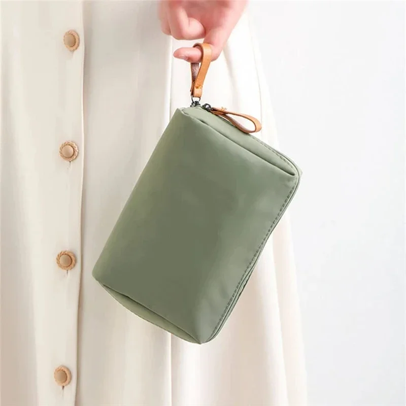 مقاوم للماء المحمولة المرأة حقيبة مستحضرات تجميل حقيبة مستحضرات التجميل عملة الحقيبة حقيبة التخزين أحمر الشفاه الصغيرة حقائب أدوات الزينة المنظم