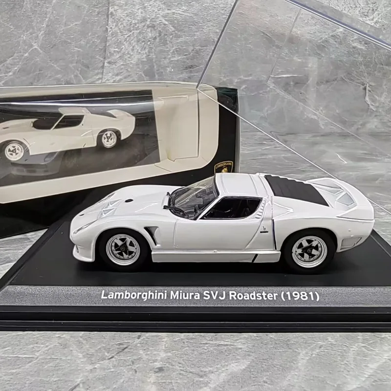 1/43 Miura SVJ Roadster 1981 Alloy Retro Sports Car Model Diecast Metal Classic Vehicle Car Model Simulation Miniature Scale Toy