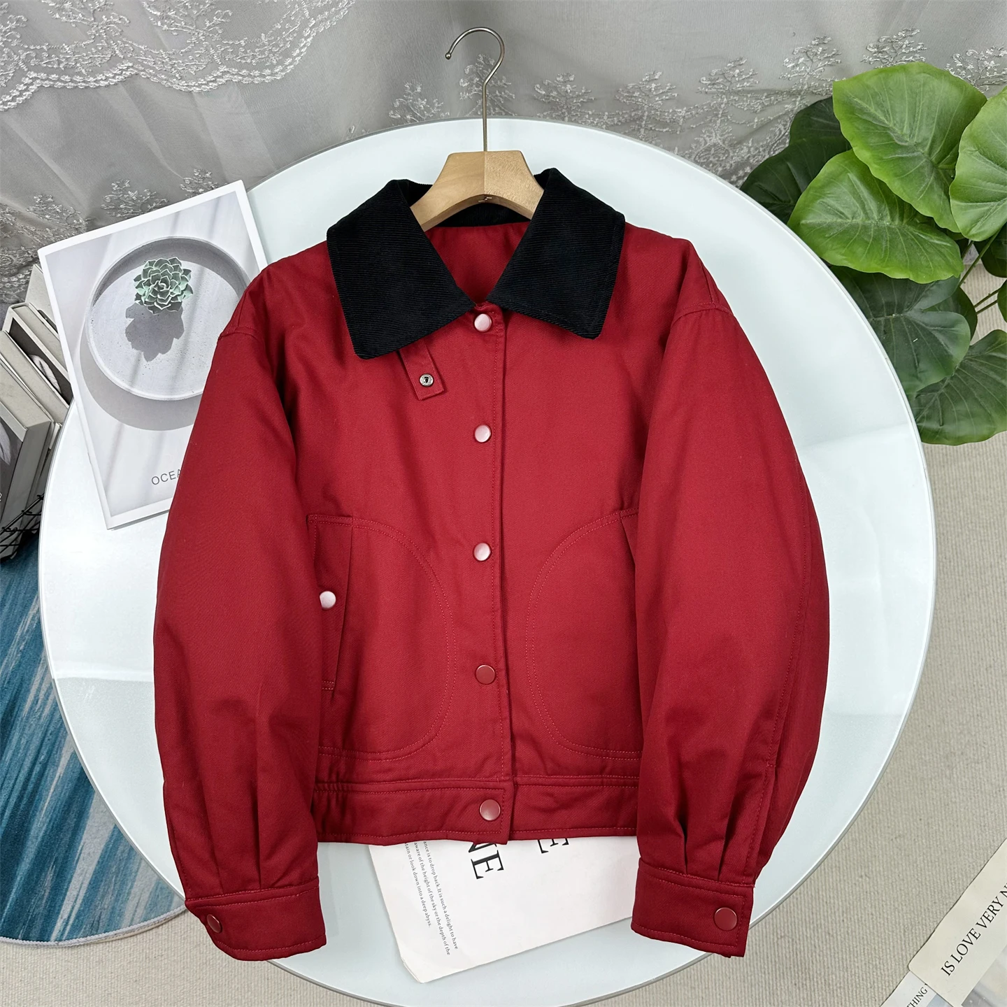 

Новогодняя боевая куртка! Zhi5900! Зима 2025: Новая женская куртка из тонкого хлопкового твила высокой плотности, красная, верхняя одежда