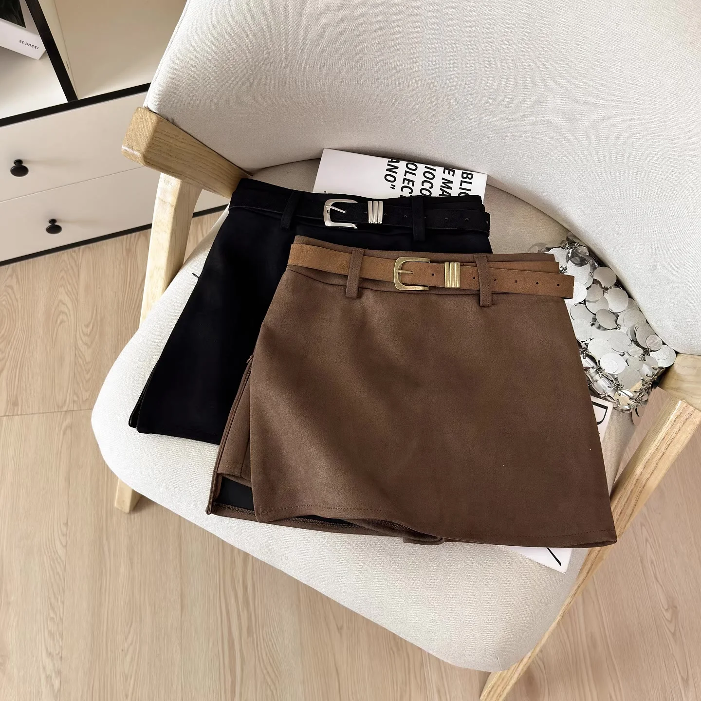 

Women's Brown Mini Suede Skirt Vintage Low Waist Short Skirt Harajuku Korean Style Y2k A-line Skirt 2000s Spring Summer Clothes