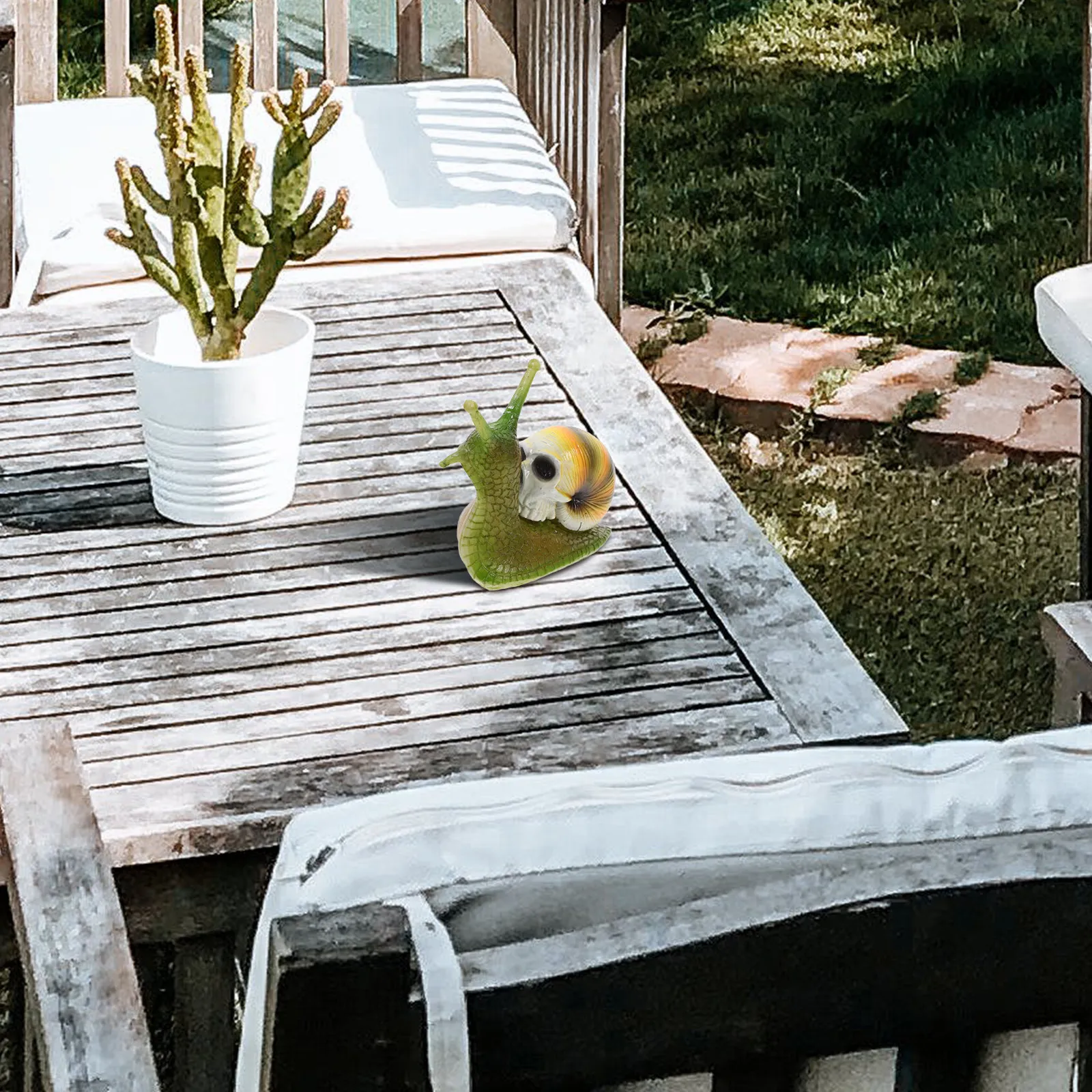 

Скульптура улитки-черепа из смолы, декоративная садовая статуэтка, украшение для улицы, патио, газона, двора, декор на Хэллоуин для дома и офиса