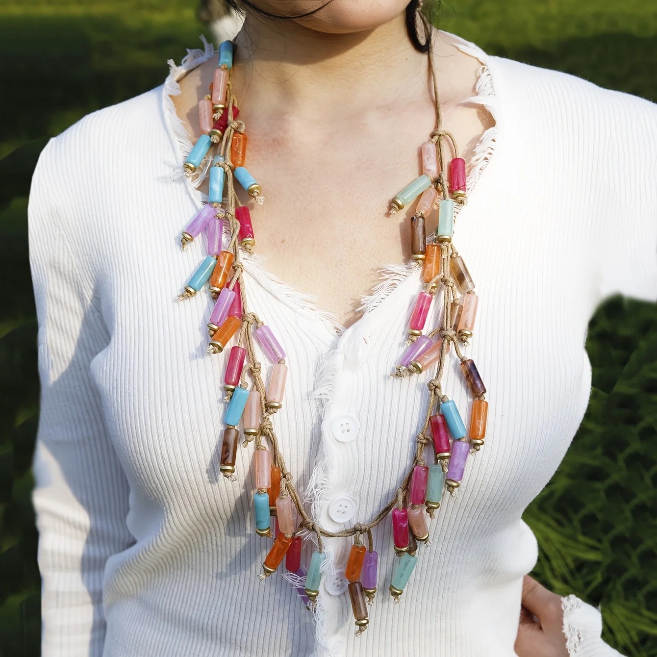 1pcs hand-woven acrylic small tube necklace, Bohemian Latin American summer accessory.