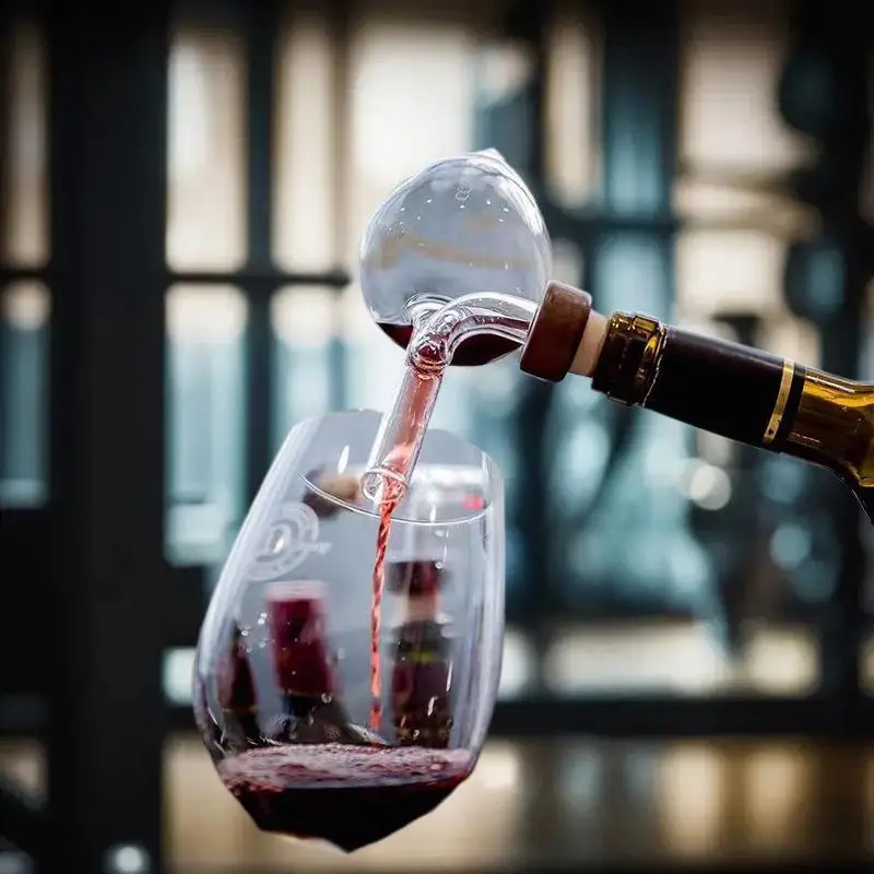 Peach Modelled Glass Wine Aerator, Quick Dispensing Pourer for Red Wine Bottle, Professional Decanter Sobering Gadget