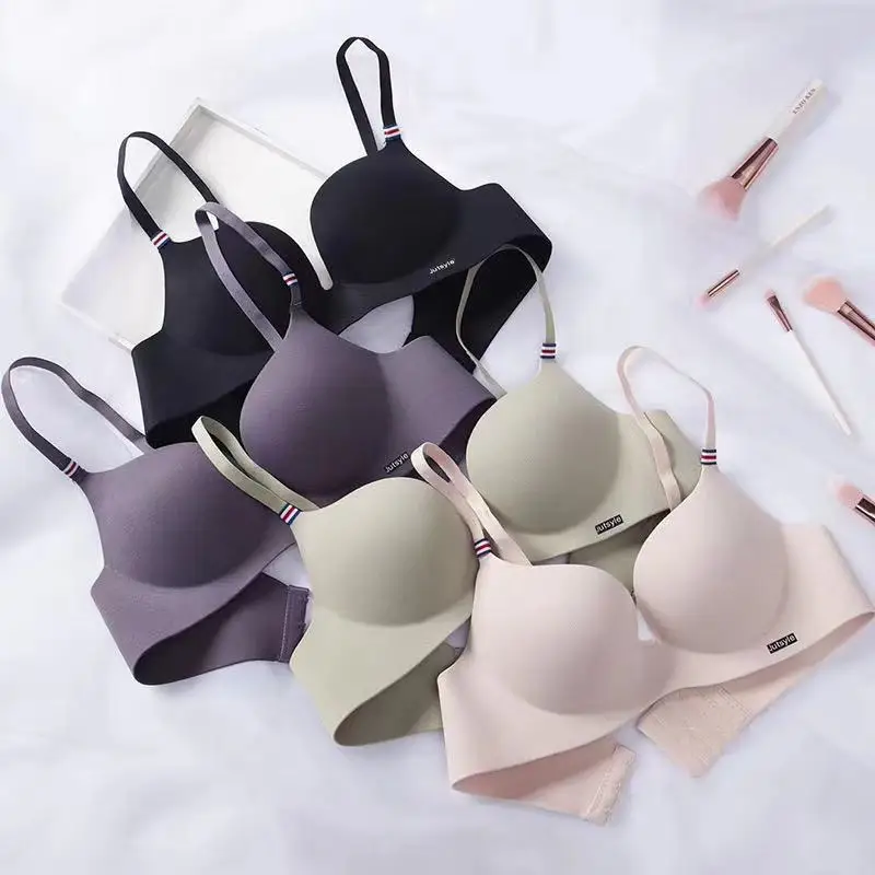 Reggiseno sexy ispessito per studentessa di biancheria intima senza traccia di un pezzo con reggiseno senza anelli in acciaio commercio estero caldo
