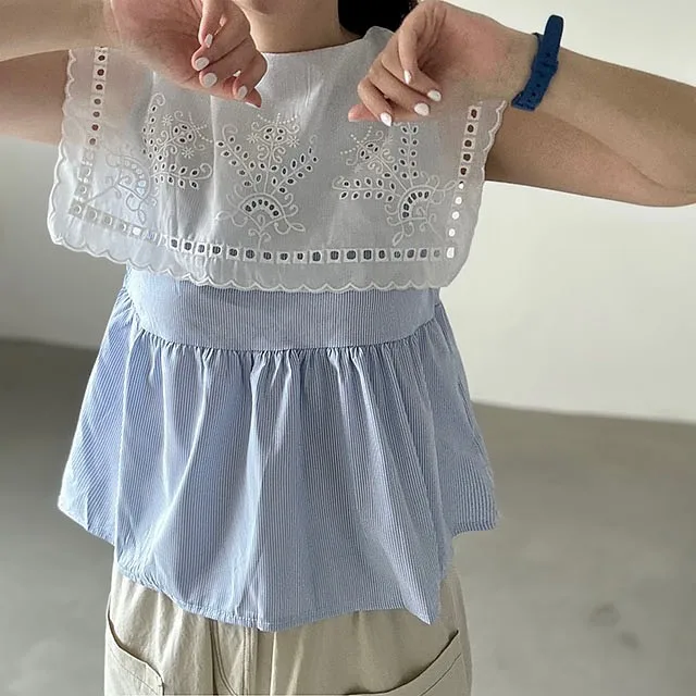 Embroidered Patchwork Front And Back Wearable Shirt Women\'s Regular Fit Inner Wear Summer Hollow out Style Casual Shirt