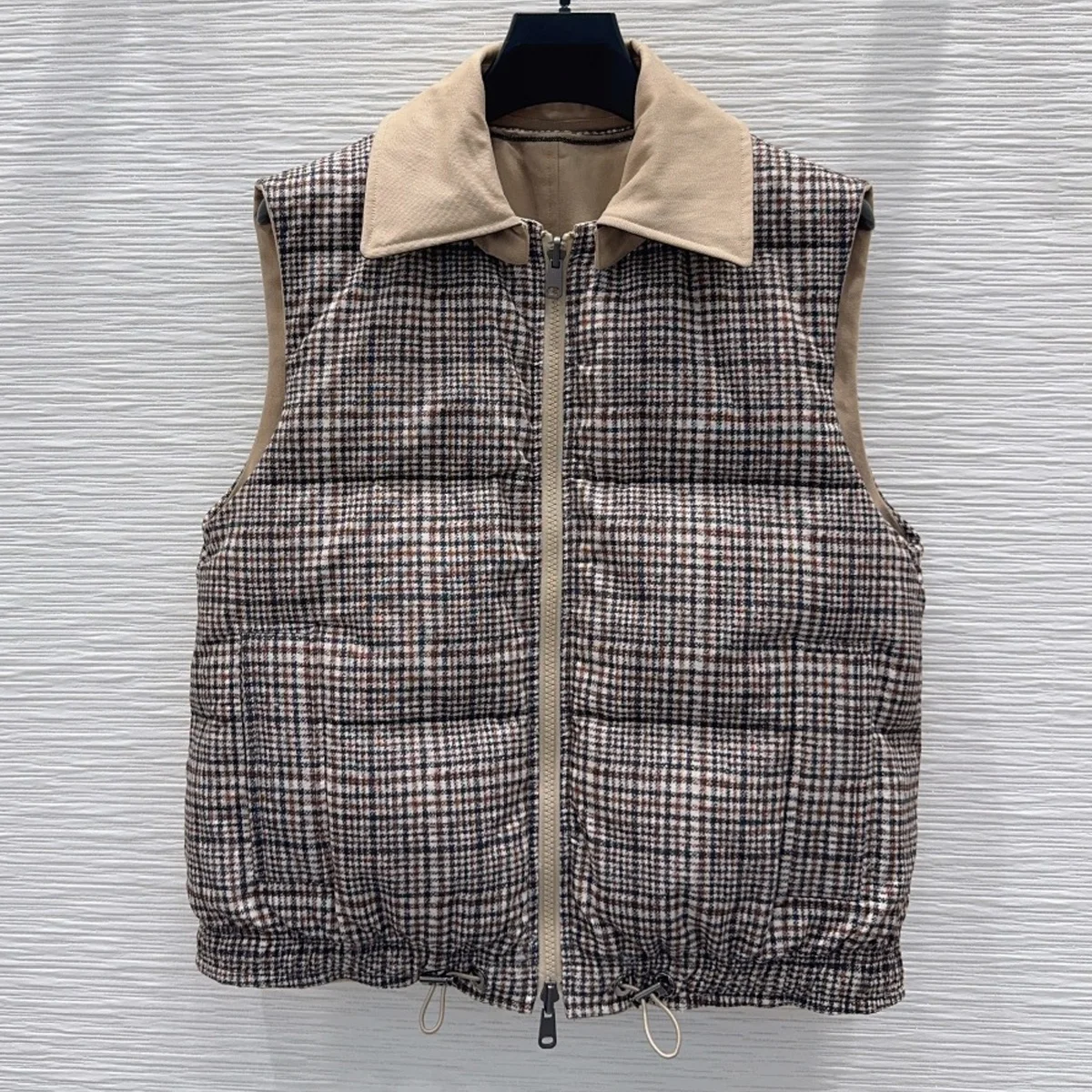 High Quality Women Reversible Sleeveless Padded Vest, Plaid & Solid Color Two Wear Lapel Zip Up Waistcoat lyt26101509