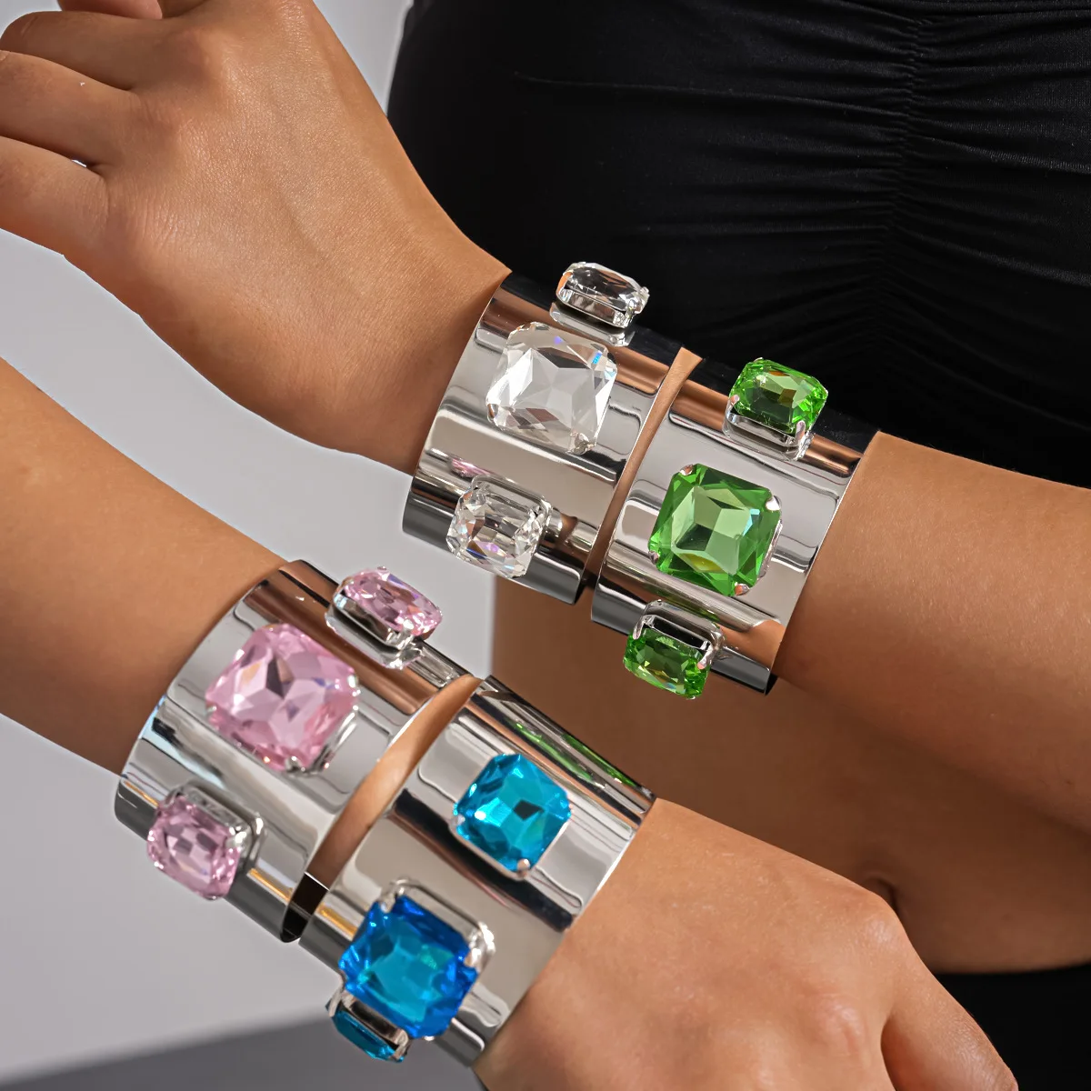 Large Square Rhinestones Cuff Bracelets Thick Silver Color Mirror Surface Chunky Bangles for Women Men Vacation Hand Jewelry K