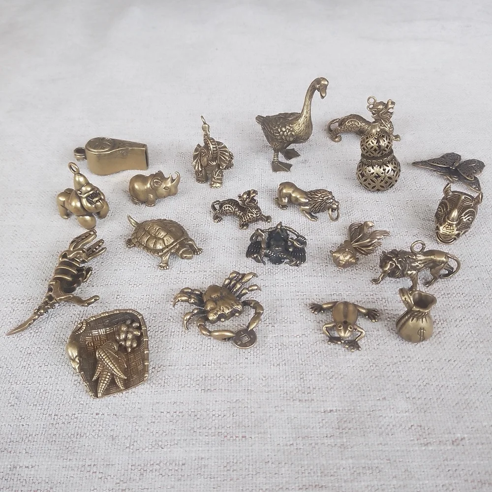 Vintage Brass Copper Craft Ornament Miniature Fitting Keychain Pendant Accessories a0459