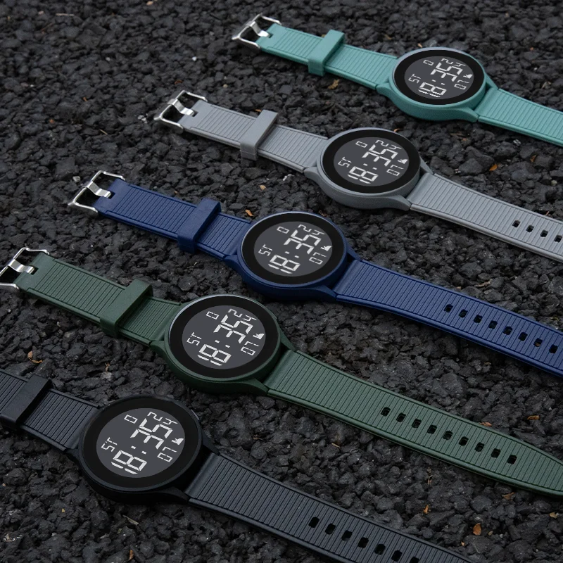 ساعة رياضية للرجال بمينا دائري وساعات إلكترونية رقمية LED وساعة رياضية سوداء متعددة الوظائف في الهواء الطلق للرجال