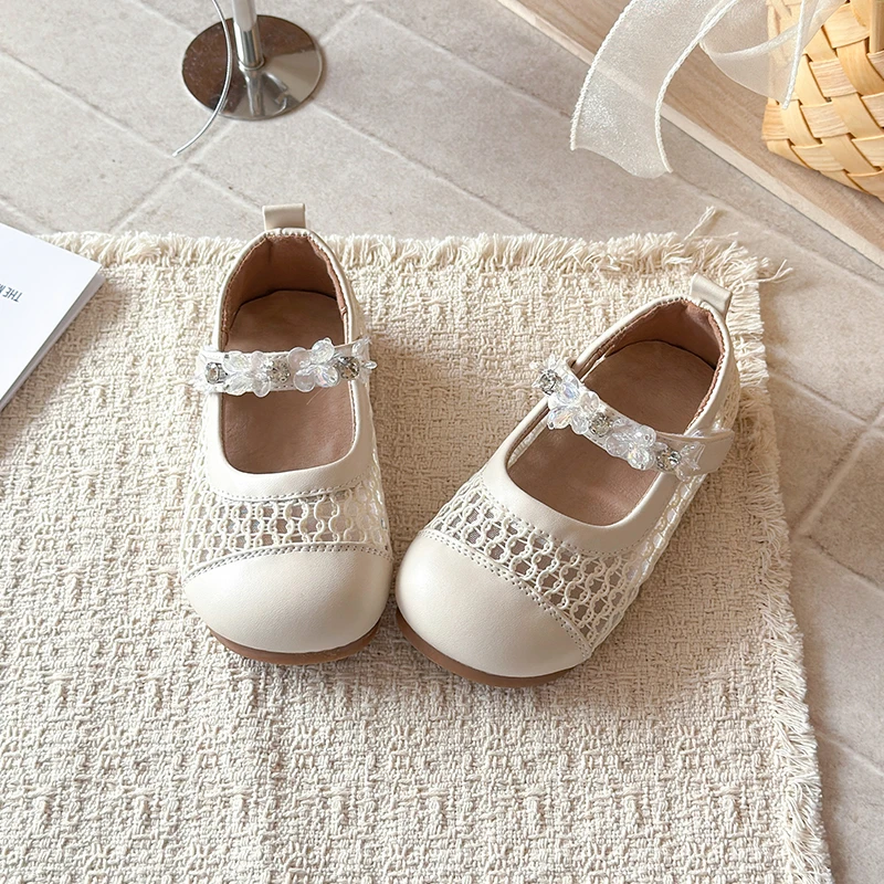 Girls Casual Sandals Sweet Flowers Kids Flat Shoes Mesh Breathable Soft Sole 2026 Brand New Children Dance Shoes Non-slip