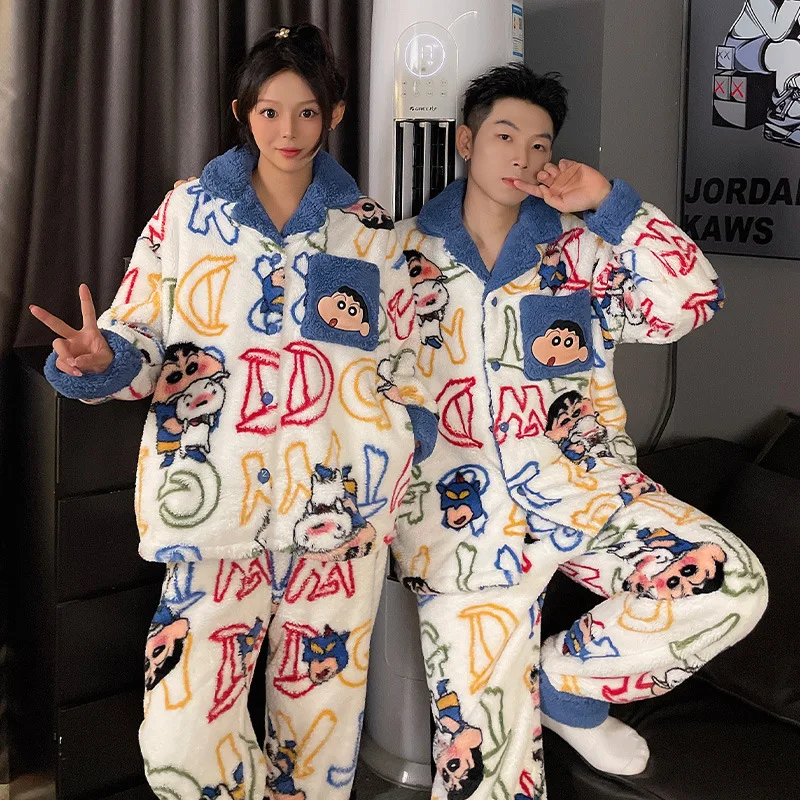 Anime 2 Stuks Crayon Shin-Chan Paar Pyjama Set Mannen Vrouw Mode Toevallige Fluwelen Vest Tops Broek Cartoon pyjama Thuis Kleding