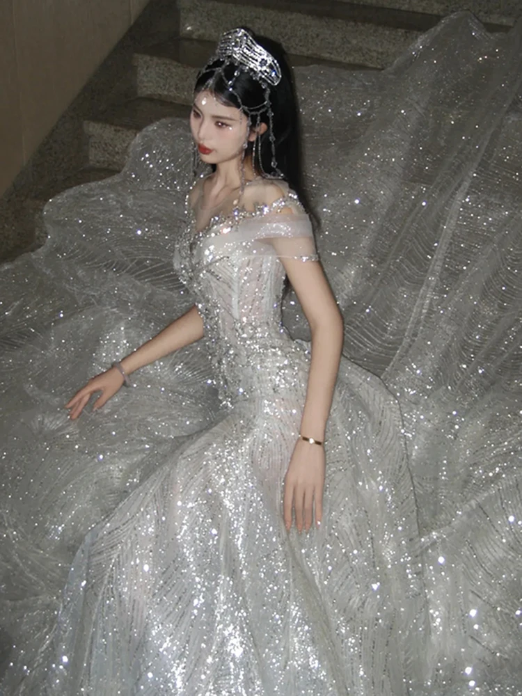 エレフィテイル ウェディングドレス 2025 新作 スリーブヘビー刺繍とエントランスフェムモデル 花嫁 高級生地