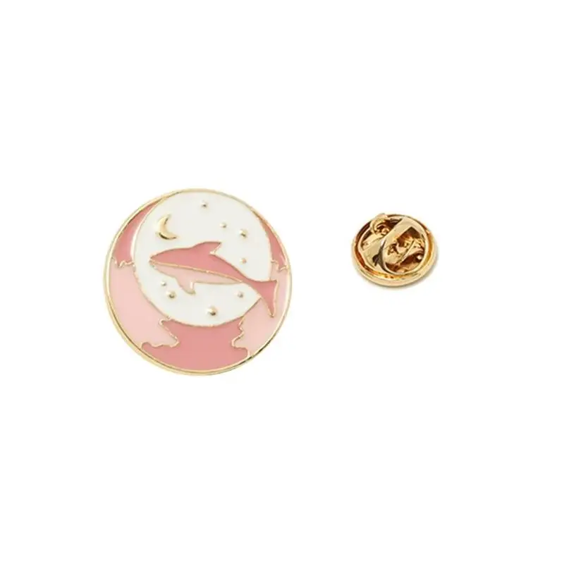 31BB Couple Astronaut Starry Whale Brooch Romance Matching Pins Alloy Gold Silver Plated Jewelry Gift for Him Her