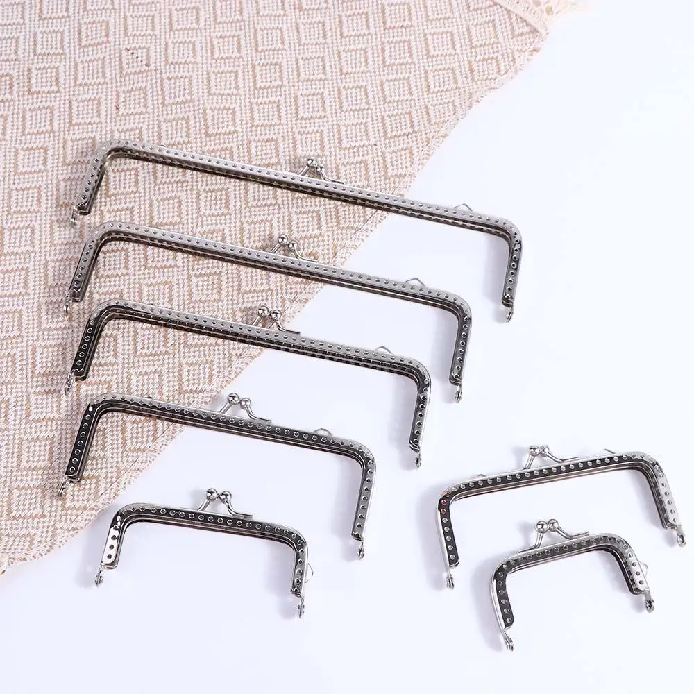 Vintage Purse Clasp Frame Bag Kiss Clasp Lock Metal Purse Frame for DIY Craft Purse Bag Making Sliver Closure Clutch Purse Frame