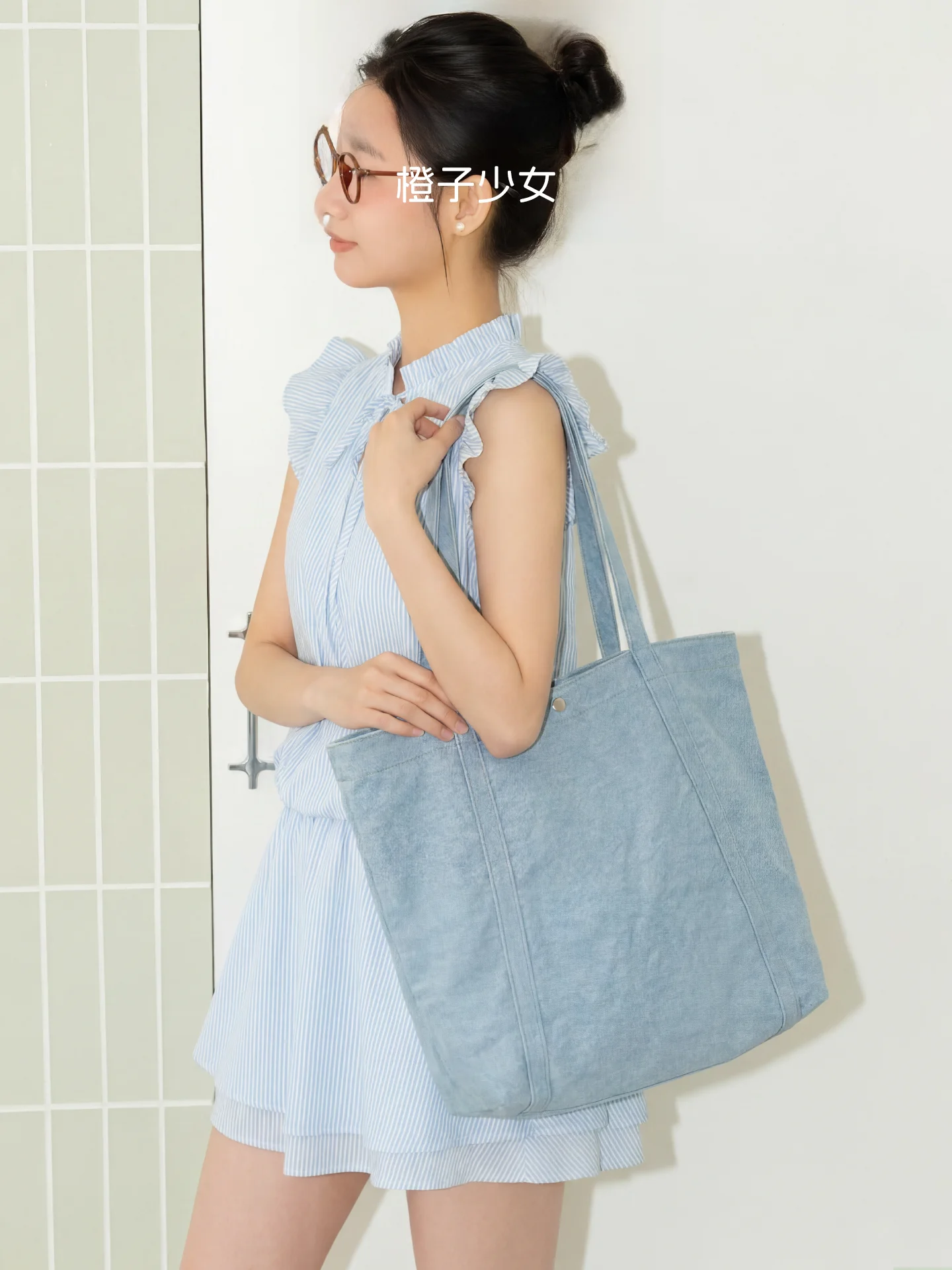 

Orange Girl Japanese Style Canvas Tote Bag Artistic Women's Large Capacity Commuter Student Single Shoulder Handbag