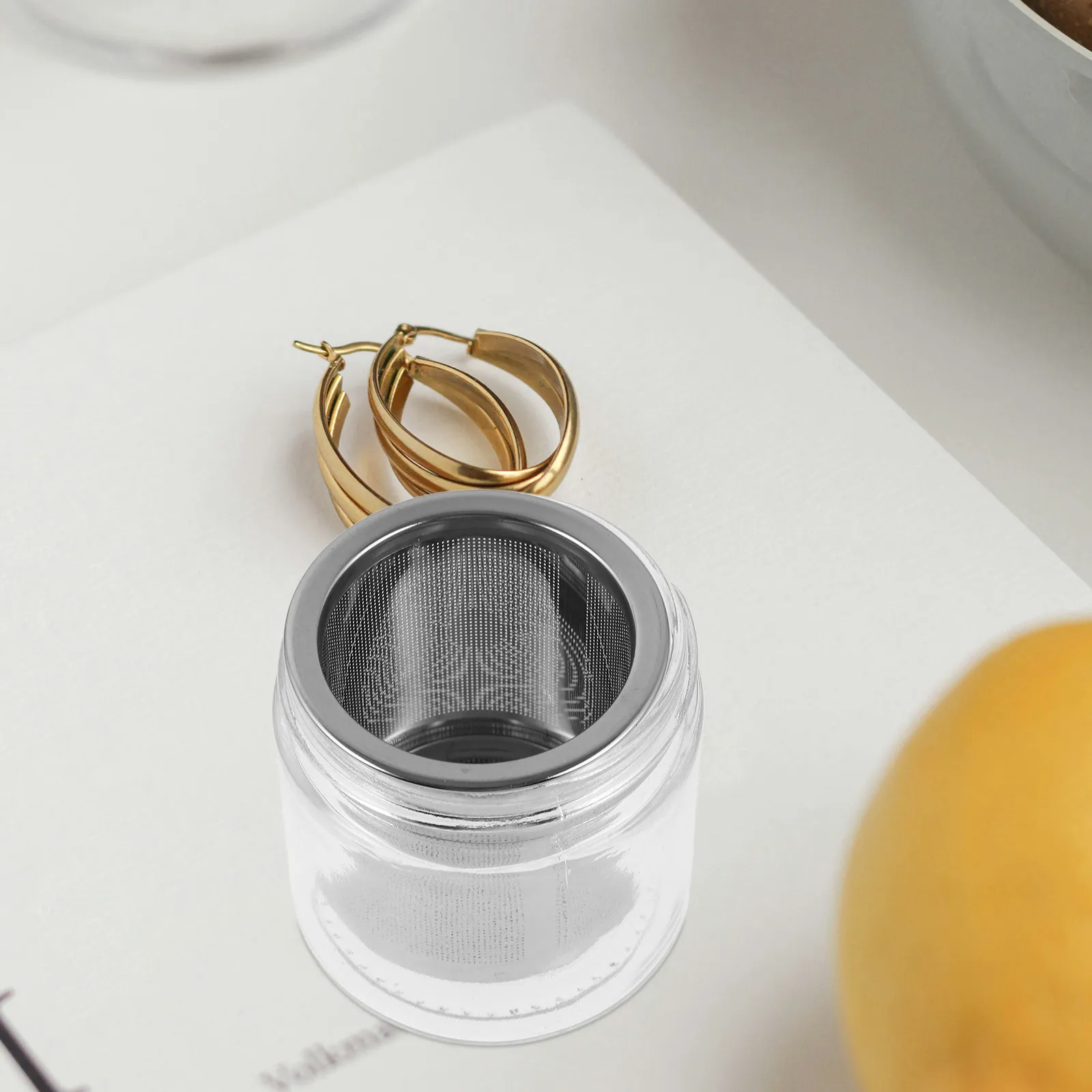

Jewelry Cleaner Cup Manual Hand Shaking Design for Earrings Necklaces Bracelets Rings Watches Gemstones Stones Cleaning Tool