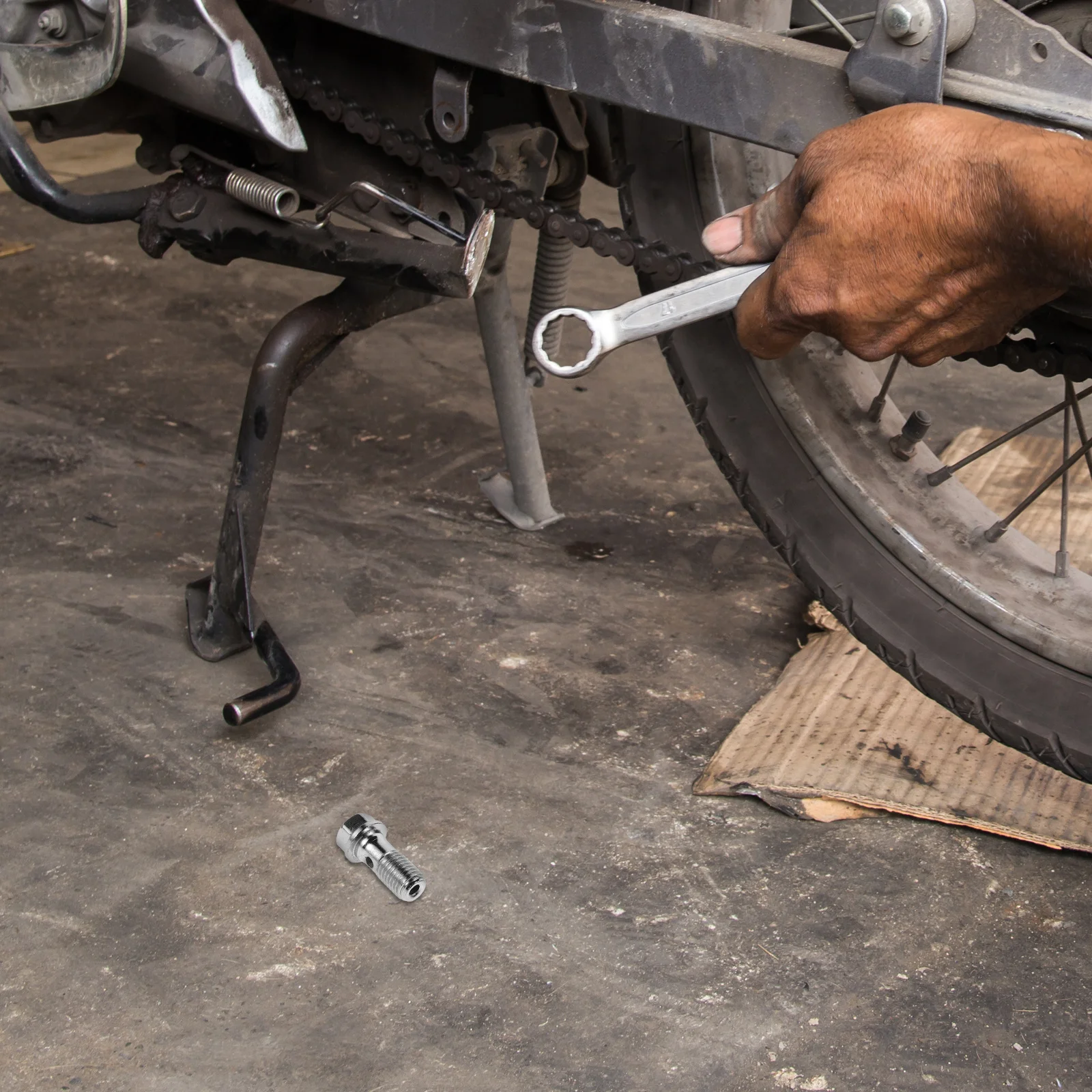 

Brake Caliper Bleeder Screw Durable Metal Precision Design Enhanced Braking Performance Easy Installation Universal