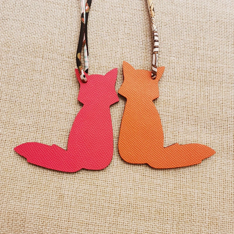 1PC Natural Leather Cat Shape Key Chain Ladies Backpack Pendant Ladies Bag Charm