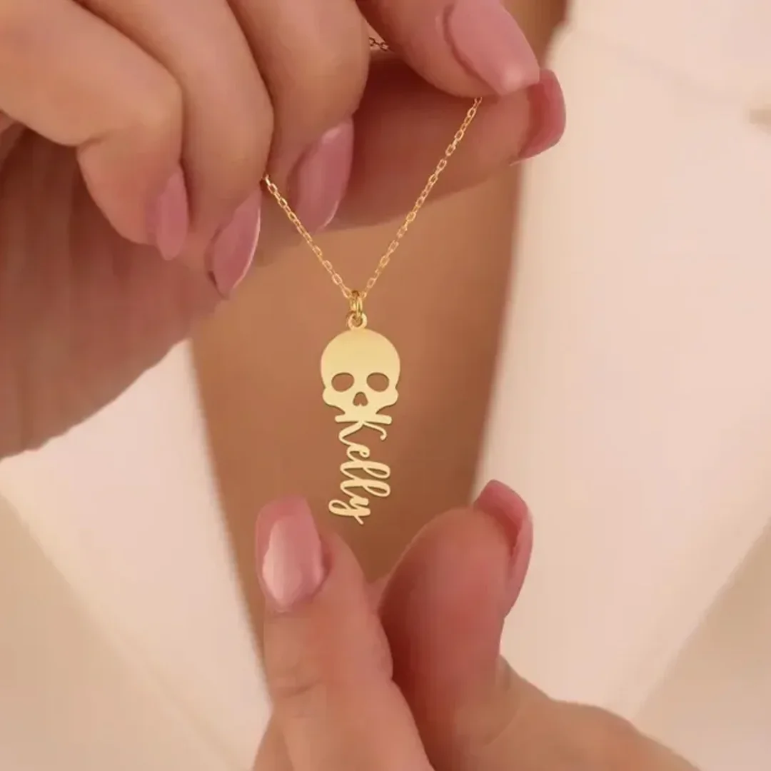 

Ожерелье с черепом на заказ, персонализированная гравировка имени, готический стиль, изящная цепочка, уникальный ювелирный подарок для мужчин и женщин, острый модный подарок