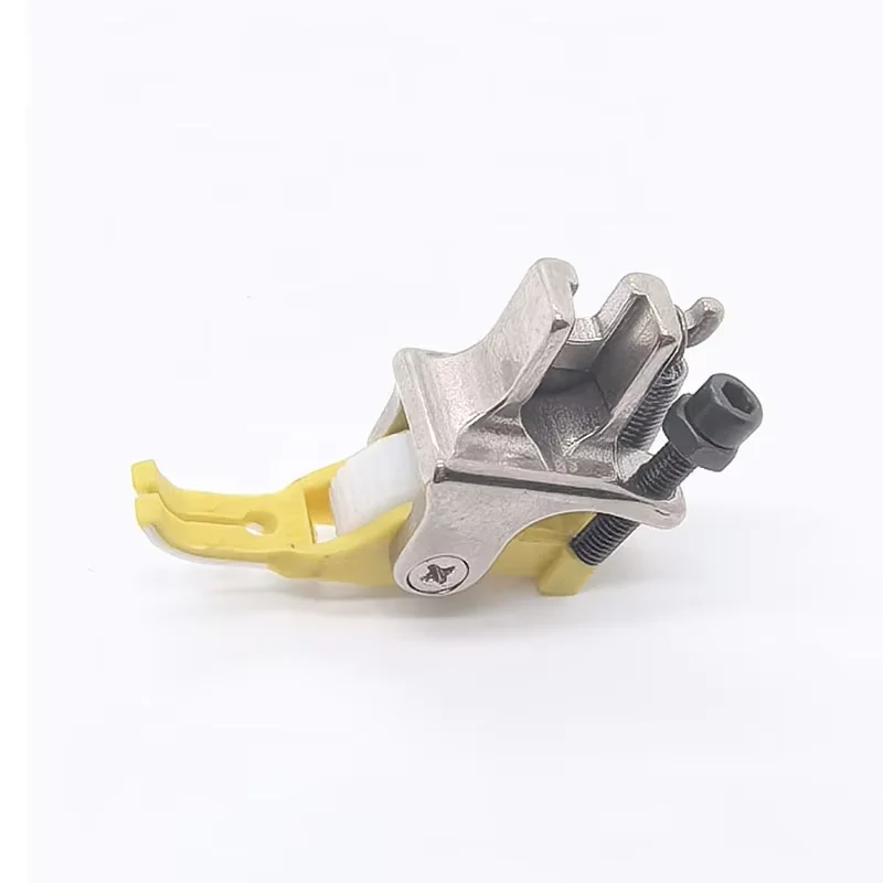 P363 PLASTIC ZIPPER ROLLER PRESSER FOOT 0.3 WHEEL FOOT FOR INDUSTRY SINGLE NEEDLE SEWING MACHINE SPARE PARTS NEW PRODUCT