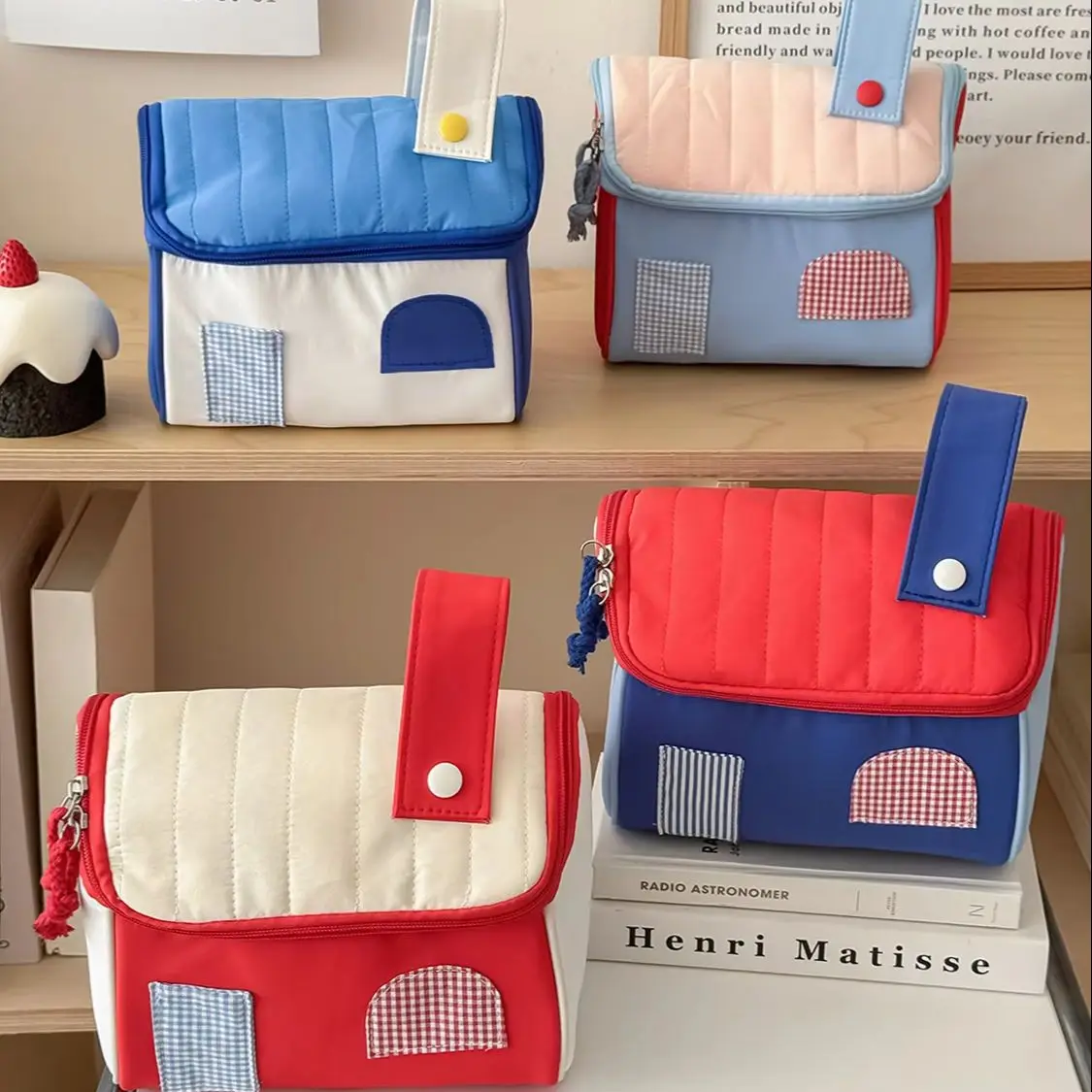 YT Cute Dopamine Large Capacity Portable High-Value Travel Toiletry Storage Bag House Makeup Bag