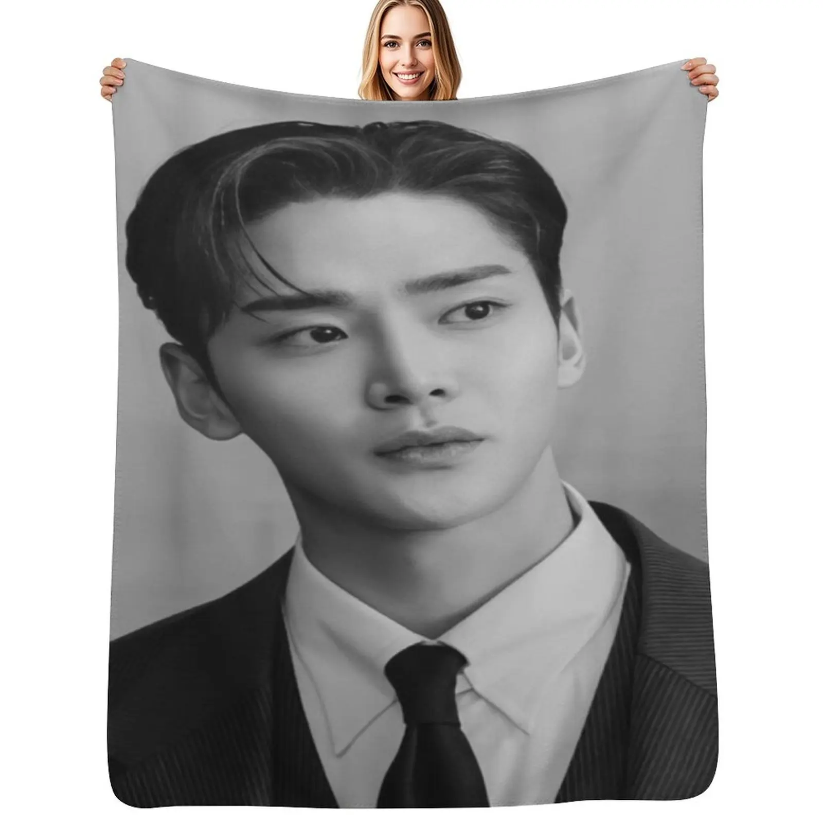 

Rowoon art Throw Blanket Soft Warm Blanket Gift for Men Women Adults