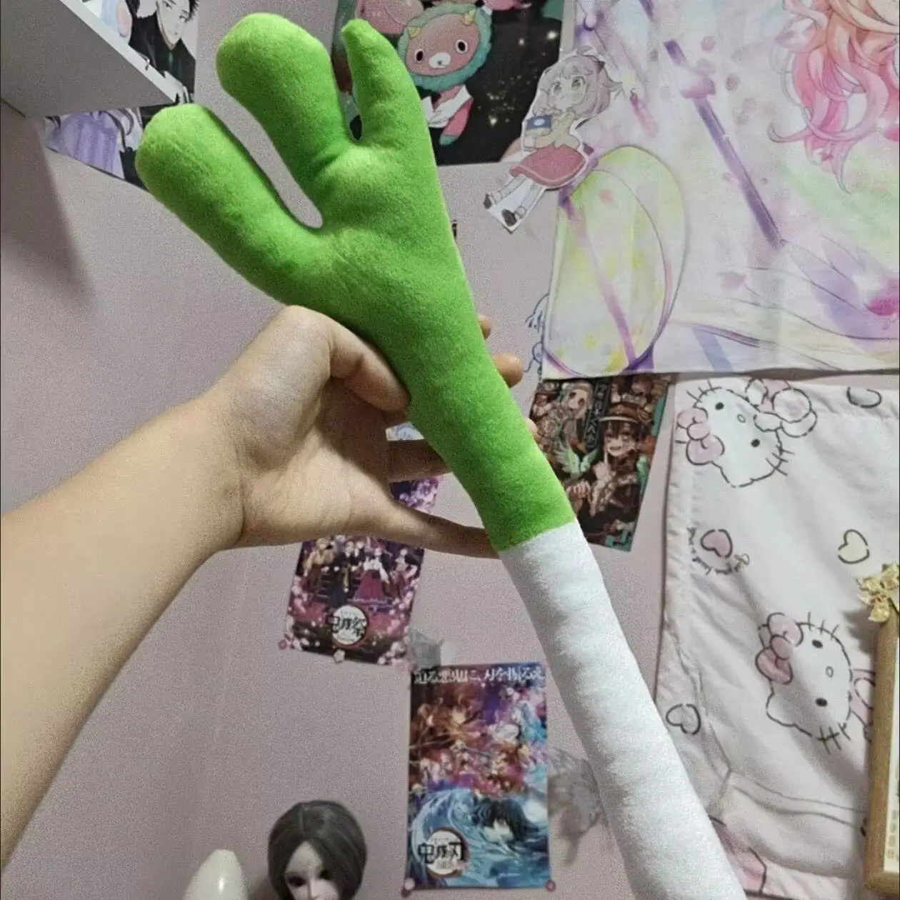 Virtual Singer Leek Plush Green Onion Stuffed Doll Leek Dance Hand Puppet Prop Anime Peripheral Cosplay Props Fans Gift