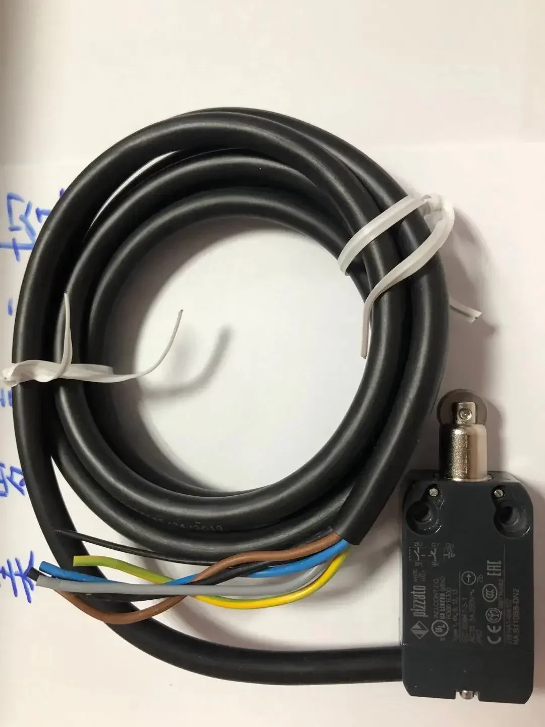 

New original Pizzato Na B110BB-DN2 limited switch