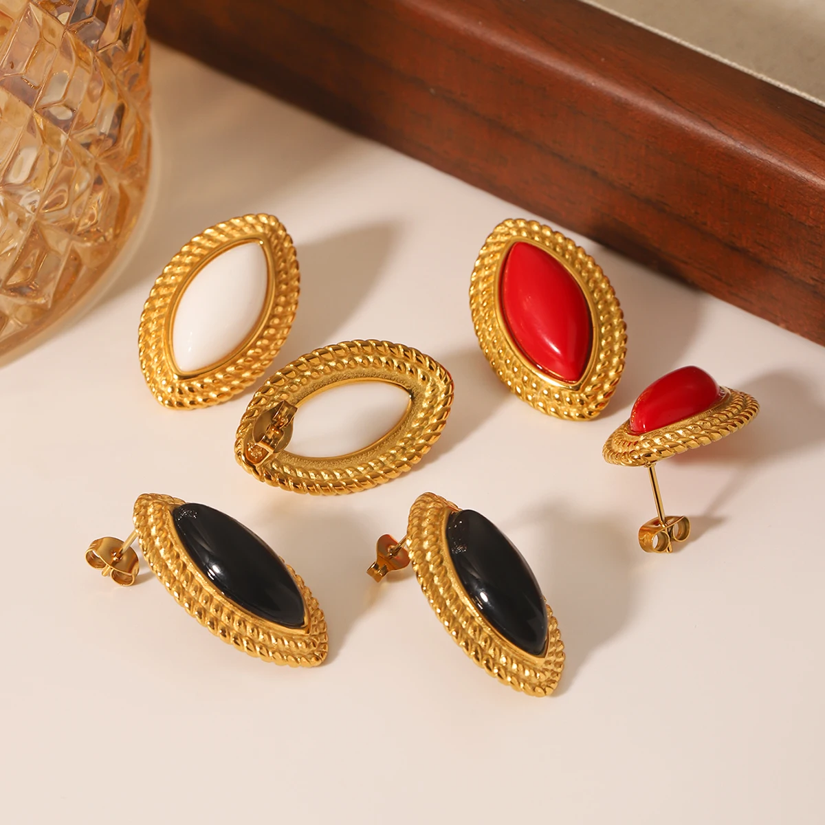 

Fashion Stainless Steel Red Agate Oval Earrings Vintage Exquisite Stainless Steel Earrings Daily Accessories Fashion Jewelry