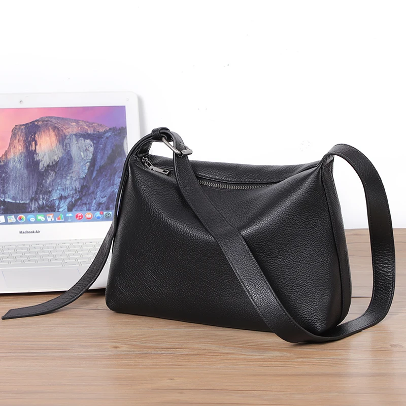 Fashion Men's Shoulder Bag Genuine Leather Casual Crossbody Bag Classic Zipper Messenger  For Ipad  Soft Leather Men Bag Large