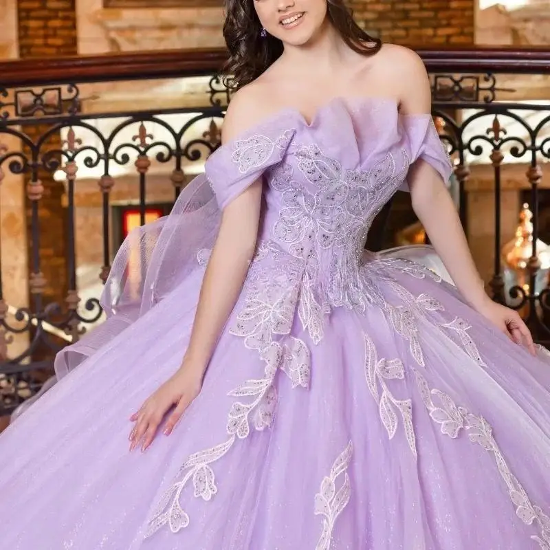 Charming Off Shoulder Lilac Ball Gown Quinceanera Dresses With Appliques Evening Vestido De 15 Quinceañera customized