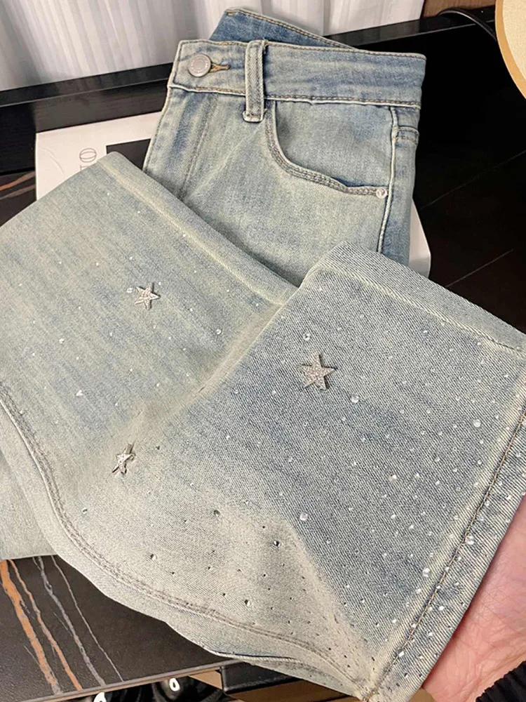 Hellblaue Damenjeans, modische, mit Stern besetzte, funkelnde Micro-Schlaghose, Damen-Frühlings- und Sommer-amerikanische Hose mit hoher Taille
